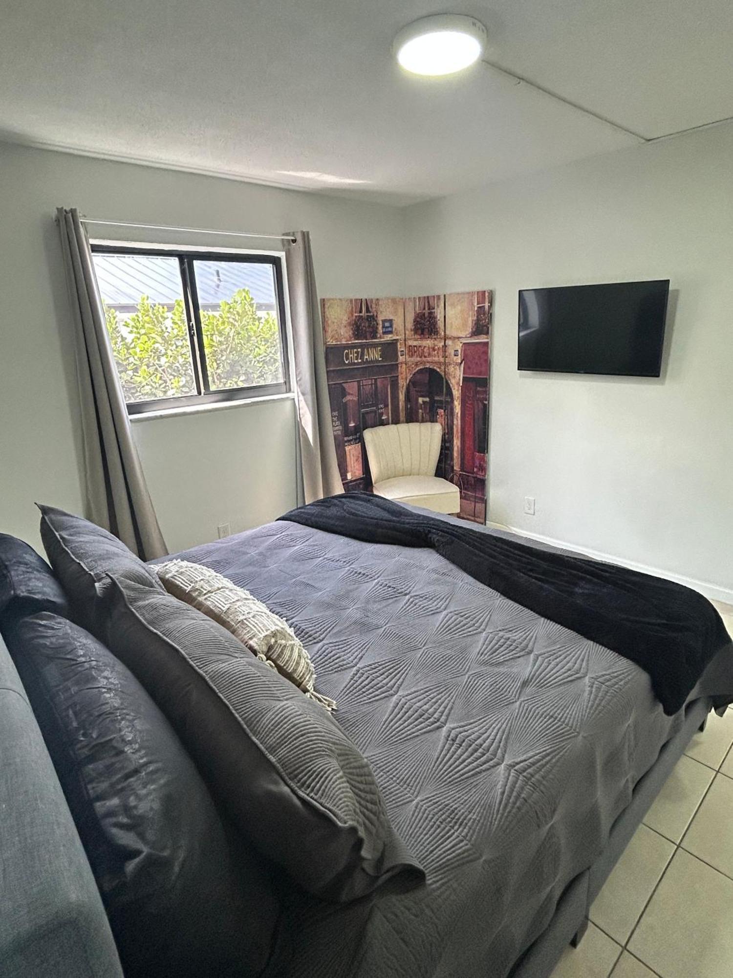 Apartment In Hollywood Close To Shops & Beach 110 المظهر الخارجي الصورة