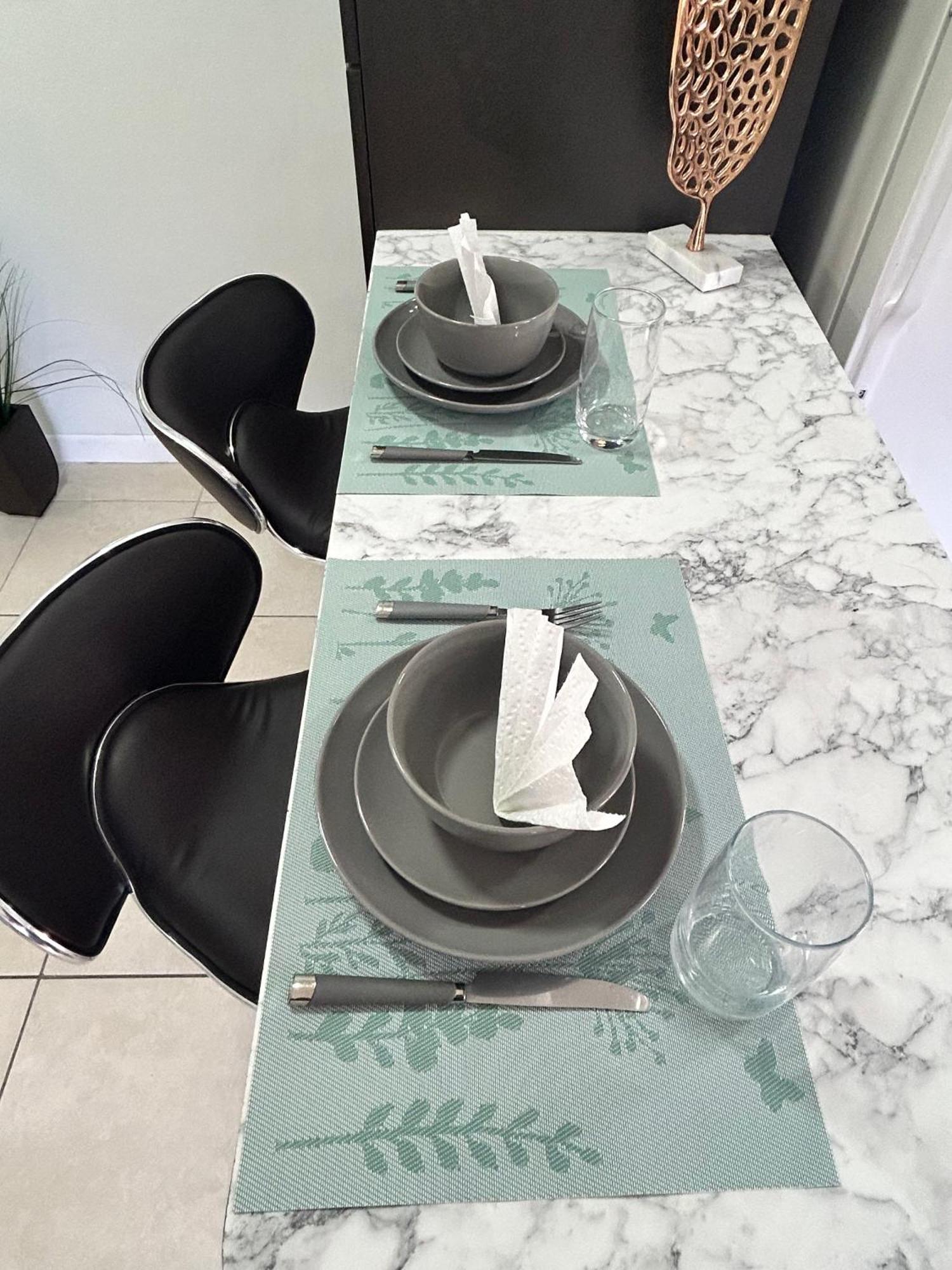 Apartment In Hollywood Close To Shops & Beach 110 المظهر الخارجي الصورة