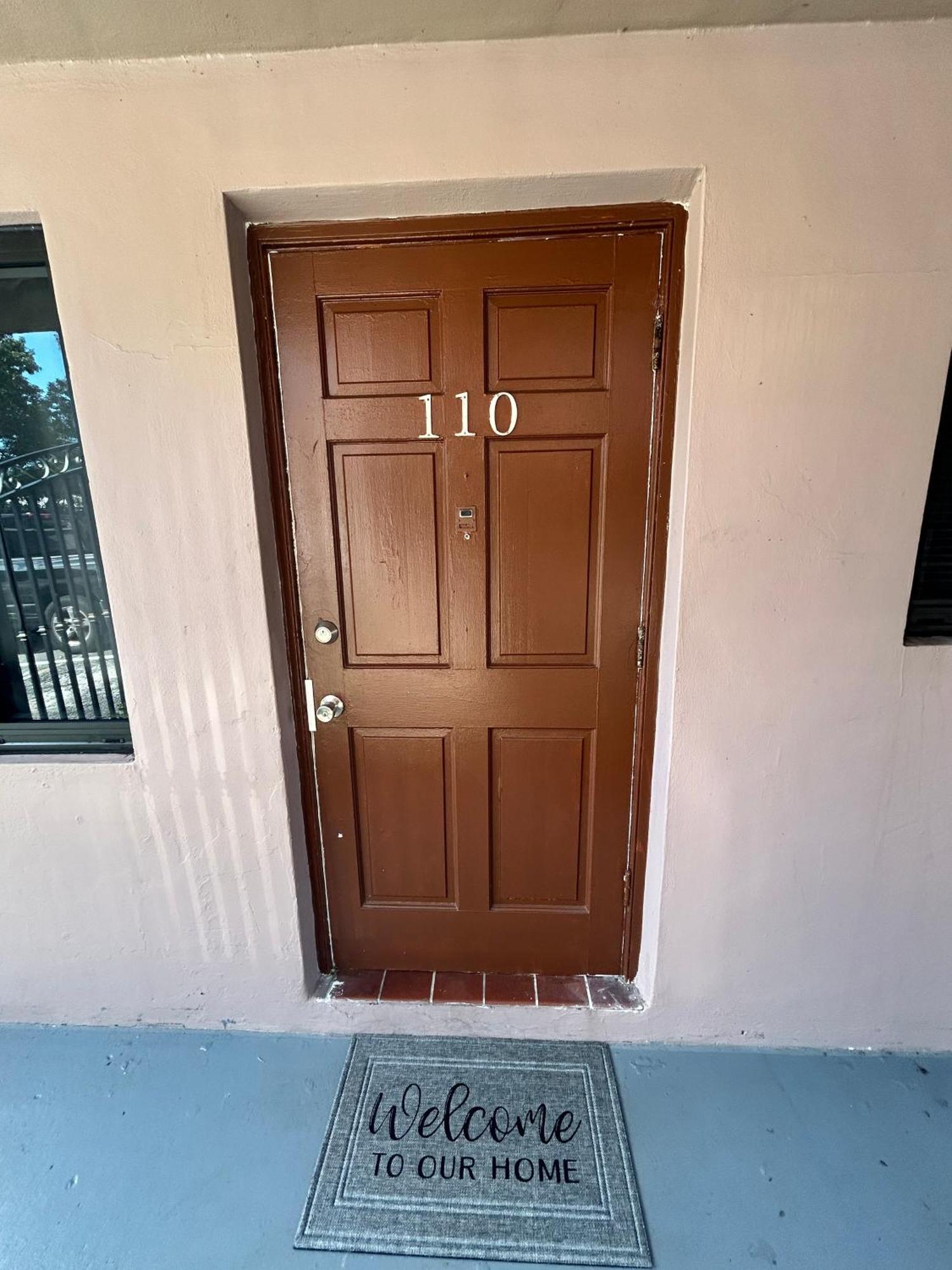 Apartment In Hollywood Close To Shops & Beach 110 المظهر الخارجي الصورة